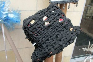 "Сон морфинистки" и "Метаморфозы бытия": у Кирхи выставили арт-елки фото 8