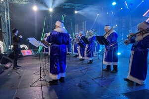 Концерт Haddaway салюты и драка: как Одесса отметила Новый год  фото 9