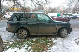 Новый год у автохамов в Одессе: свежая фотоподборка плохой парковки  фото 3