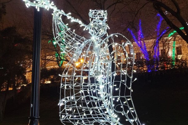Рождественские и новогодние локации в Одессе, где можно сделать фото для соцсетей фото 1