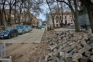 В Одессе бетонируют проезжую часть Деволановского спуска фото 3