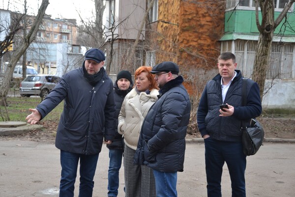 В Одессе перешли на новый формат уборки улиц фото