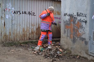 В Одессе перешли на новый формат уборки улиц фото 7