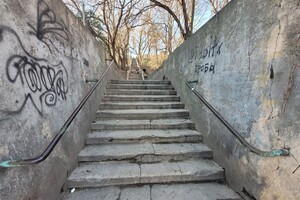 Мистика и руины: прогулка по лестнице-гиганту в Одессе фото 8