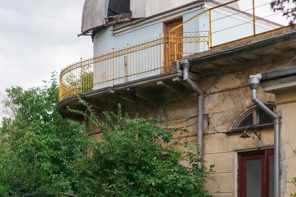 В Одессе собирают деньги на ремонт столетнего телескопа фото