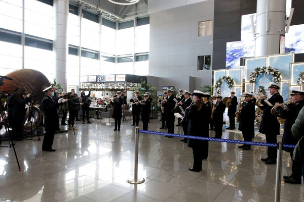 В Одессе провели концерт в честь защитников донецкого аэропорта фото