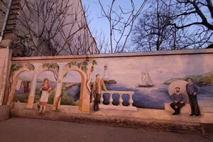 Минус один стрит-арт: в Одессе сносят стену с муралом на одесскую тематику фото 5