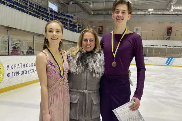Фигуристы из Одессы завоевали медали на чемпионате Украины фото 3