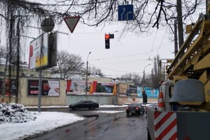 Коммунальщики рассказали где и какие дорожные знаки установили в Одессе фото 10