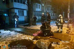 В Одессе горела многоэтажка: пострадали пять человек, из которых трое детей фото 2