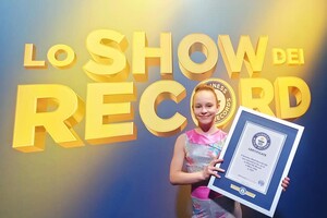Юная гимнастка из Одесской области установила мировой рекорд фото