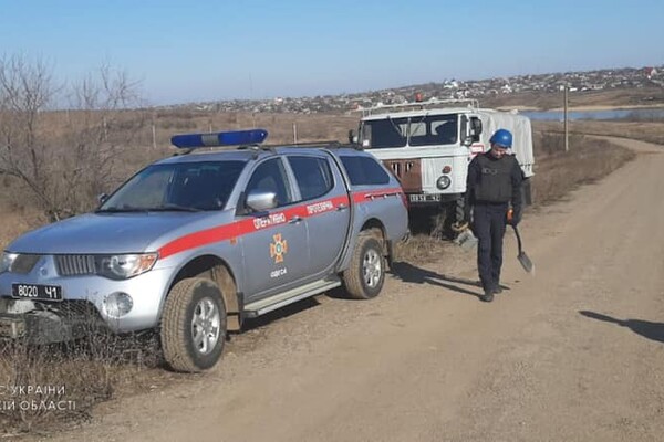 В Одесі на Молдаванці знайшли снаряд, а в галузі авіабомбу фото 2