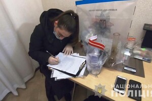 В Одессе задержали 20-летнюю наркодилершу, которая торговала на улице фото 1