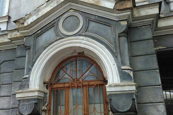 Красивое, но заброшенное: как выглядит здание Аграрного университета в Одессе  фото