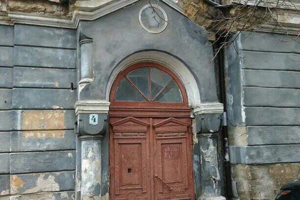 Гарне, але покинуте: як виглядає будівля Аграрного університету в Одесі фото 1