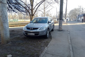 Автохами в Одесі: свіжа фотопідбірка дуже поганого паркування за тиждень фото 4