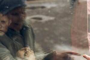 Одесский фотограф показал трогательные кадры эвакуации людей из Одессы фото 1