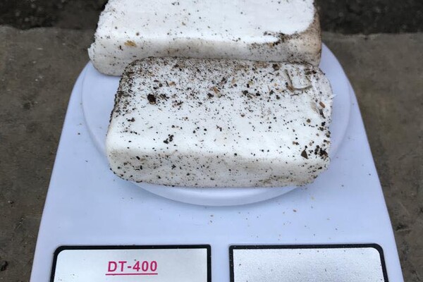 В Одесской области мужчина передавал россии фото с расположением блокпостов фото 1