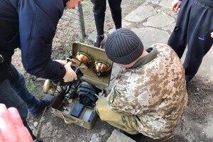 В Одесской области мужчина передавал россии фото с расположением блокпостов фото 6