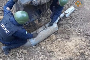 Знешкодження міни та пожежі: зведення одеських рятувальників за добу фото 3