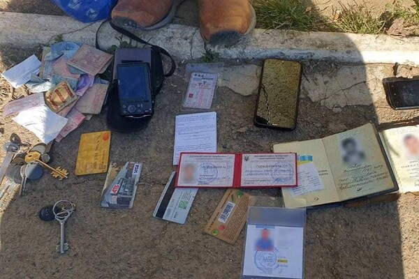 В Одесской области задержали двух русских, которые делали фото позиций ВСУ фото 1