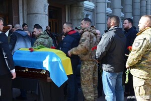 В Одессе и области попрощались с погибшими воинами фото 10