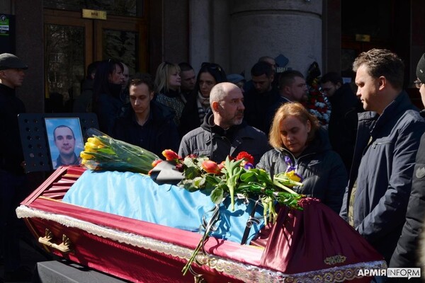 В Одессе и области попрощались с погибшими воинами фото 11