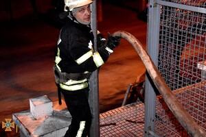 Пожар в гостинице и смертельное ДТП: сводка одесских спасателей за сутки фото 6