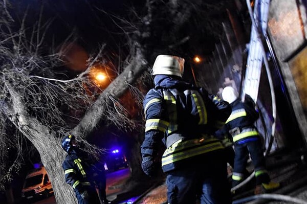 Пожар в гостинице и смертельное ДТП: сводка одесских спасателей за сутки фото 9