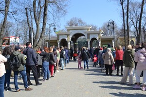В Одесі з аншлагом та оркестром відкрився зоопарк фото 15