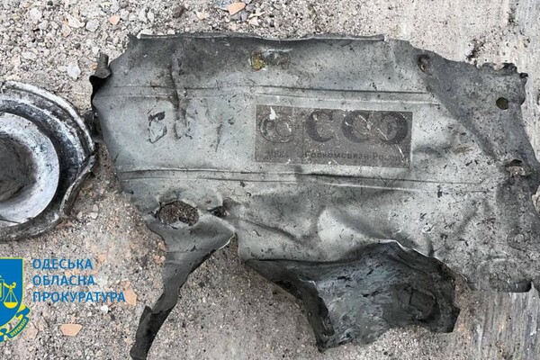 Из-за вчерашнего ракетного удара по Одессе пострадал человек фото 1