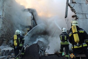 Бомба в парадной и замеры воздуха: как прошли последние сутки у спасателей Одессы фото 1