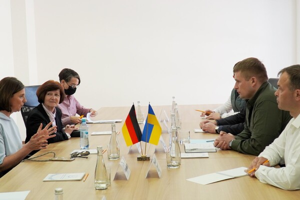 Одессу посетила вице-президент немецкого Бундестага Катрин Геринг-Экардт фото