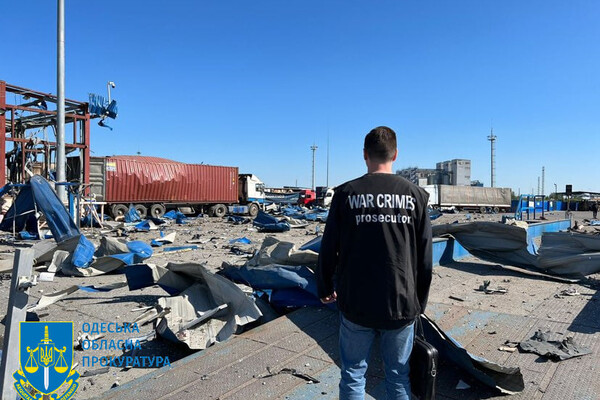 Массовый обстрел Одессы и области 9 мая: прокуратура начала расследование фото 14