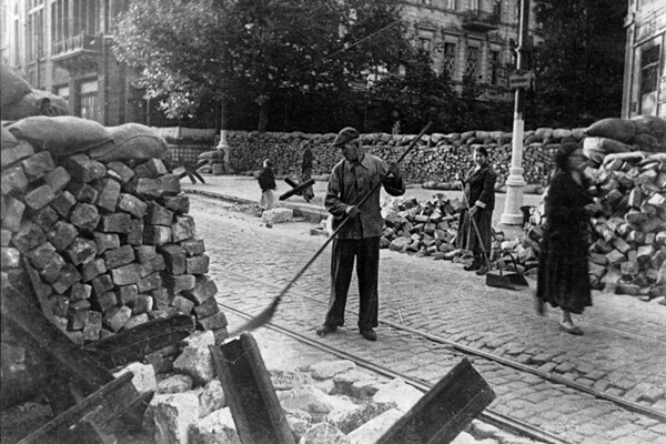 Барикади, руйнування та окупація: Одеса під час Другої світової війни у фотографіях фото 5