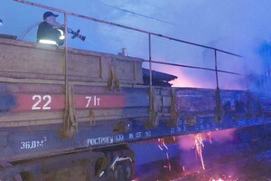 Пожар с пострадавшим на Левитана и ЧП с поездом: как прошли сутки у одесских спасателей фото 2