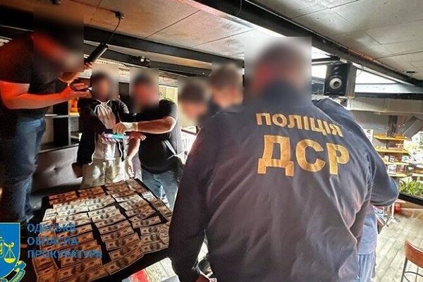 В Одессе задержали организатора &quot;трансфера&quot; мужчин за границу: за услуги он брал 8500 долларов фото 1