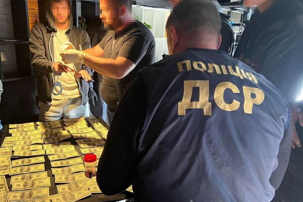 В Одессе задержали организатора &quot;трансфера&quot; мужчин за границу: за услуги он брал 8500 долларов фото 5