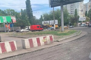 В Одессе стартовал ремонт дорог: начали с турбокольца на Заболотного фото 1