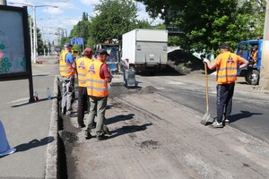 В Одесі стартував сезон ремонт доріг: почали з турбокільця на Заболотного фото 5