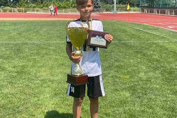 Загадочное убийство семьи из трех человек в Одессе: знакомые погибших не верят в версию полиции фото 2