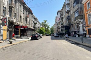 Освободили проход к Оперному, но Приморский еще закрыт: где теперь можно гулять в центре Одессы фото 1