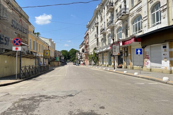 Освободили проход к Оперному, но Приморский еще закрыт: где теперь можно гулять в центре Одессы фото 4