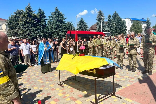 На Одещині попрощалися із захисником України фото 6
