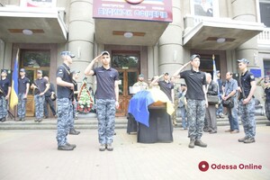 В Одессе попрощались с погибшим с командиром батальона морпехов фото 7