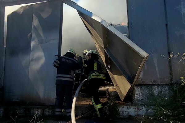 В Одессе прогремели взрывы: что известно на данный момент (обновлено) фото
