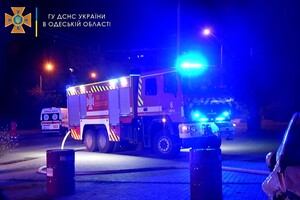 Пожежа на СТО та ліквідація наслідків ракетної атаки: як минула доба у одеських рятувальників фото 9