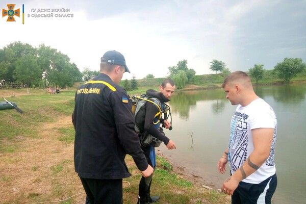 В Одесской области утонул 17-летний парень  фото