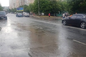 Последствия ливня в Одессе: какая обстановка на дорогах фото