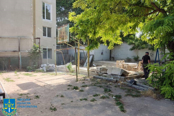 Захоплення землі в Одесі: бізнесмен збудував кафе, а жінка &ndash; будинок на Молдаванці фото 2